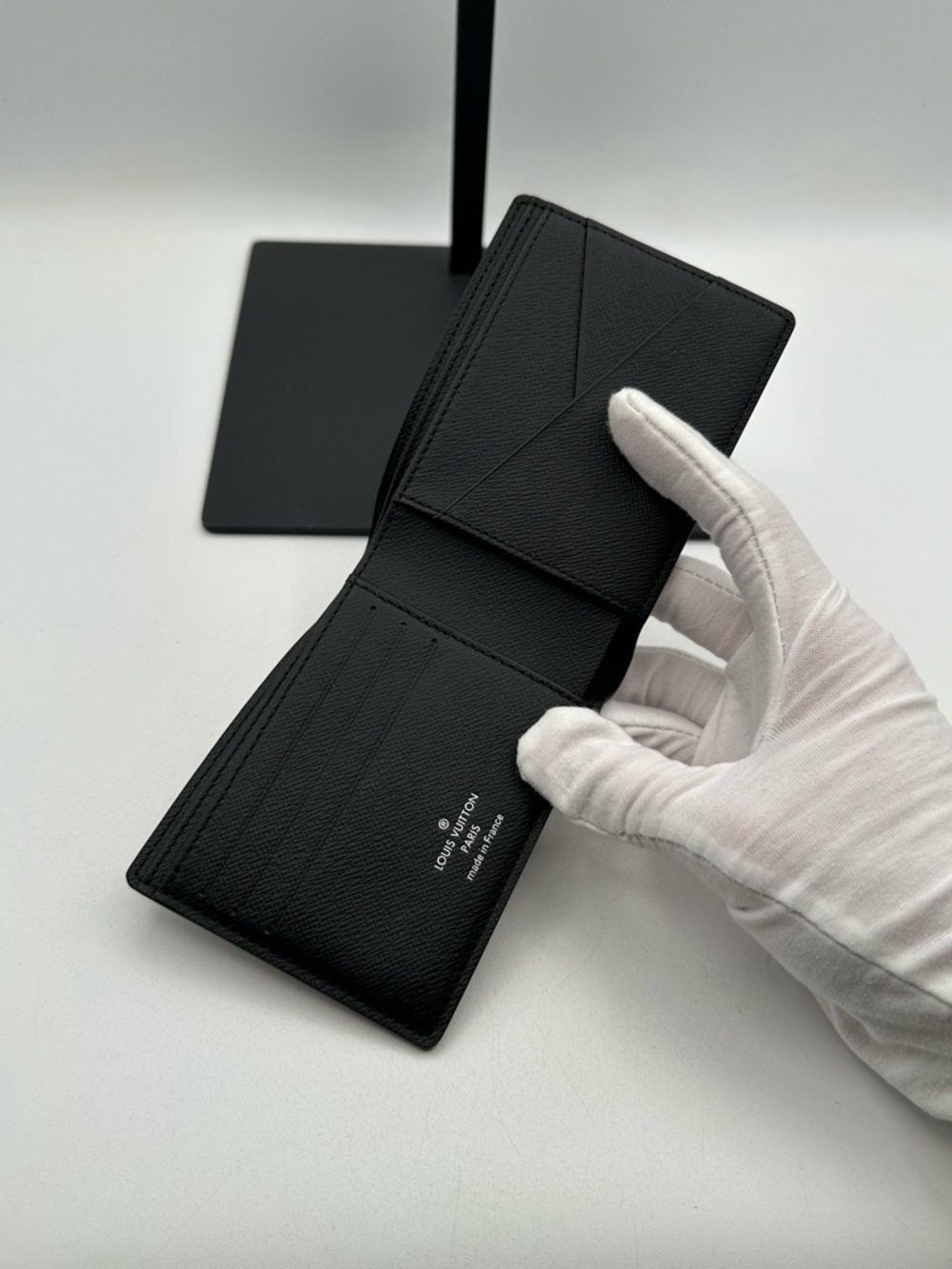 Louis Vuitton Damier Bi Fold Wallet - Picture 5 of 14